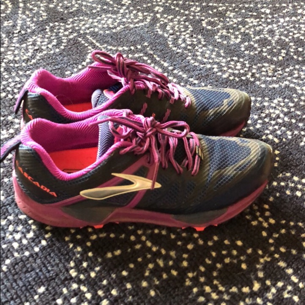 Brooks Cascadia Running Shoes